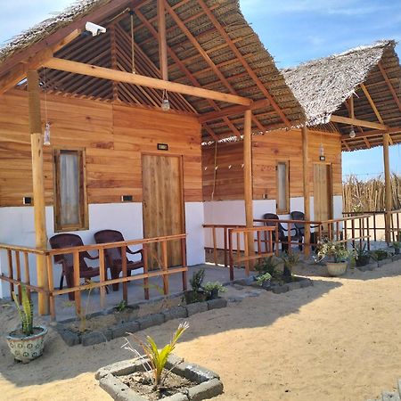 Arugam Bay Beach Morea ภายนอก รูปภาพ